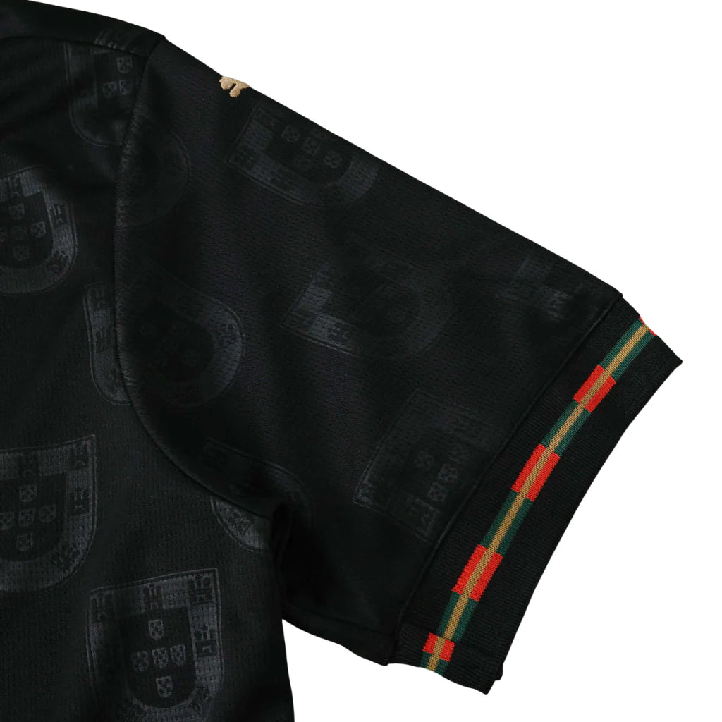 Ronaldo #7 Portugal "Black Panther" Long-Sleeve Jersey (Fan Version)
